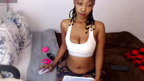 Snapshot of thee_habibah chatting on July 2026 10:07:02 AM Habibah online show from July 2026 10:07:02 AM