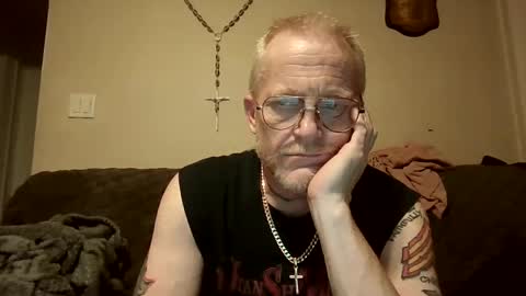 Alpha online show from October 2025 09:45:01 PM