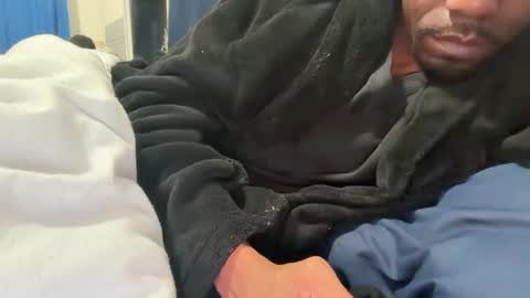 Snapshot of theeshooterr chatting on December 2024 06:04:01 AM theeshooterr online show from December 2024 06:04:01 AM