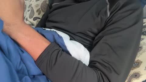 Snapshot of theeshooterr chatting on January 2025 08:45:02 PM theeshooterr online show from January 2025 08:45:02 PM