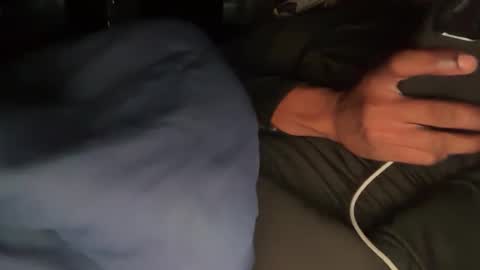 Snapshot of theeshooterr chatting on January 2025 10:18:01 PM theeshooterr online show from January 2025 10:18:01 PM