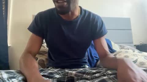 Snapshot of theeshooterr chatting on September 2025 05:46:01 PM theeshooterr online show from September 2025 05:46:01 PM