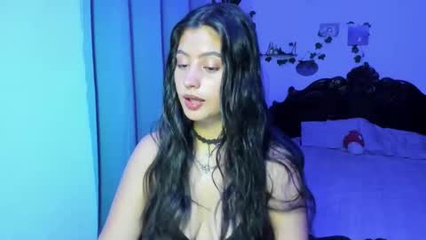 Snapshot of thefenix_jyk chatting on April 2026 01:25:01 AM Ariamapola88 online show from April 2026 01:25:01 AM