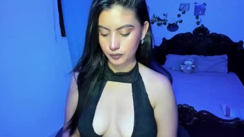 Snapshot of thefenix_jyk chatting on April 2026 12:59:02 AM Ariamapola88 online show from April 2026 12:59:02 AM