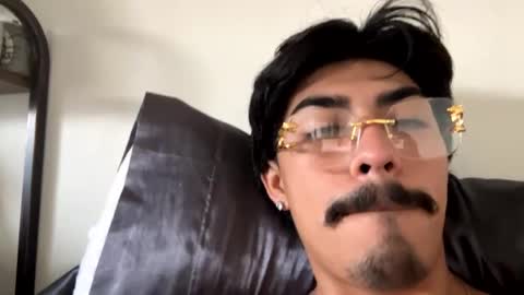 theglorious2002 online show from January 2025 07:02:02 PM