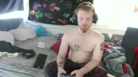 fuzzyfox online show from September 2025 04:08:01 PM