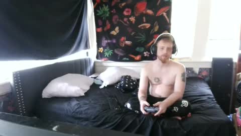 fuzzyfox online show from September 2025 09:40:02 PM