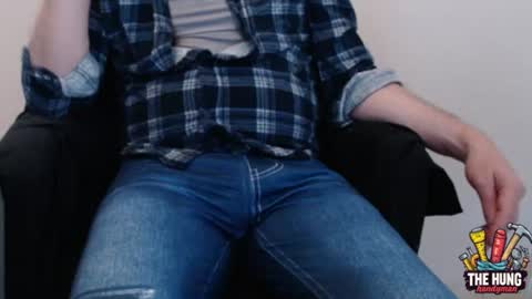 Snapshot of thehunghandyman chatting on June 2026 02:34:02 AM TheHungHandyman online show from June 2026 02:34:02 AM