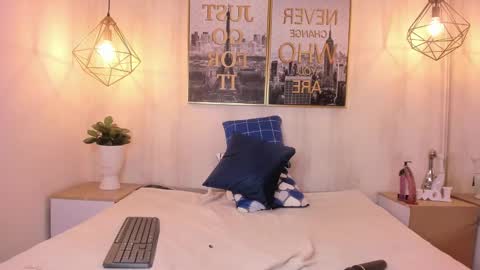 Theia  online show from December 2024 03:50:02 PM