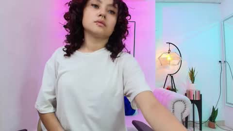 Theia  online show from December 2024 12:38:01 PM