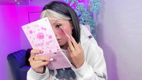 Theia  online show from February 2026 06:09:01 PM