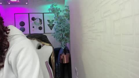 Theia  online show from March 2026 12:31:02 PM