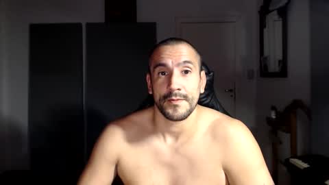 KINGOFPAINS online show from October 2025 02:41:01 AM