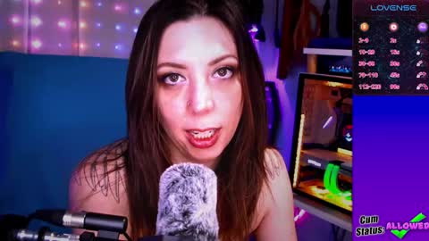 Snapshot of thekittengirlnix chatting on April 2026 03:13:02 AM Nix online show from April 2026 03:13:02 AM