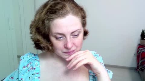 Ella online show from January 2025 11:04:02 AM