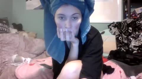 Little Bambii online show from December 2024 10:26:01 PM