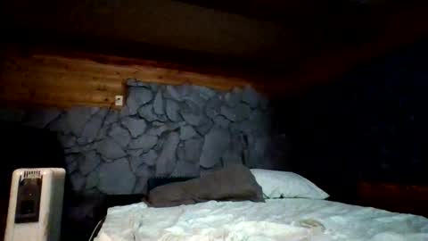 lovecreep online show from April 2026 04:46:02 AM