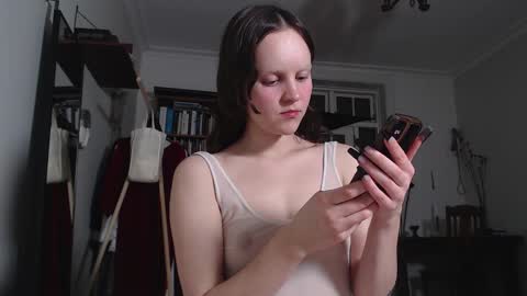 Maddi...   online show from February 2026 08:13:02 PM