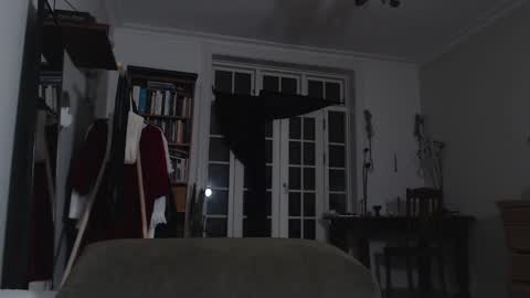 Maddi...   online show from February 2026 09:43:01 PM