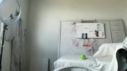 Lucy Lucy online show from November 2025 03:55:02 PM