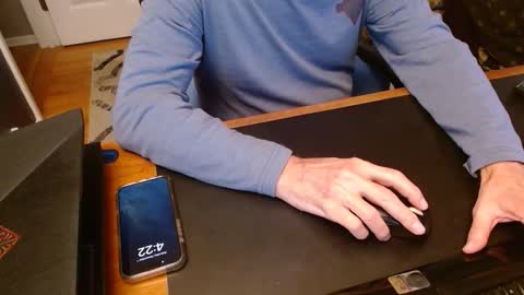 Snapshot of thembones chatting on November 2025 08:22:02 PM thembones online show from November 2025 08:22:02 PM