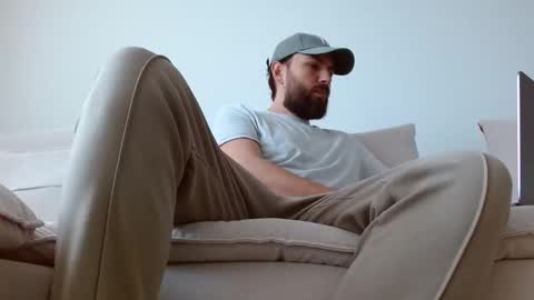 TheMonarchGoat online show from October 2025 08:18:01 AM