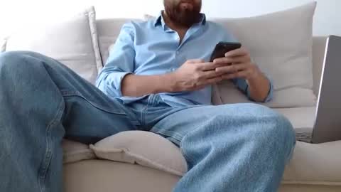 TheMonarchGoat online show from January 2026 09:47:01 AM