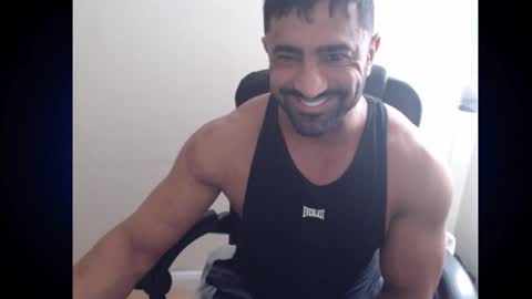 Snapshot of themusclefactory chatting on November 2025 02:17:01 PM TheMuscleFactory online show from November 2025 02:17:01 PM