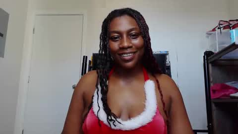 TheNaturalGoddess online show from February 2026 07:25:02 PM
