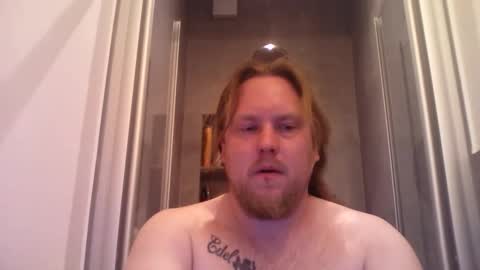 Snapshot of thenewdude1992 chatting on May 2026 07:30:01 PM thenewdude1992 online show from May 2026 07:30:01 PM