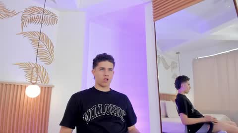  THEO- MATEO  online show from December 2024 03:33:02 PM