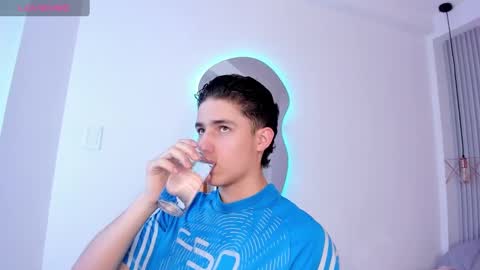  THEO- MATEO  online show from January 2025 02:46:01 PM