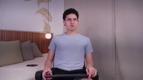  THEO- MATEO  online show from January 2025 12:58:01 PM