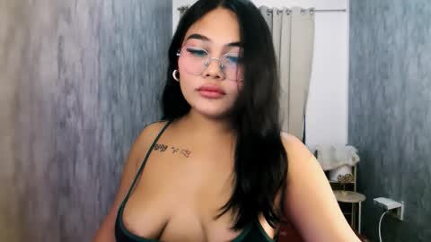 Snapshot of theonly_chin chatting on March 2026 03:06:01 PM FRANCINE online show from March 2026 03:06:01 PM
