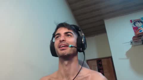 Santiago Enrique online show from February 2025 05:31:02 AM