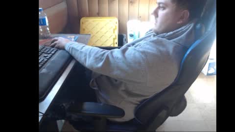 Snapshot of therealbigcheese0695 chatting on February 2025 03:03:02 PM therealbigcheese0695 online show from February 2025 03:03:02 PM