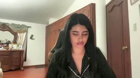 Snapshot of therealcamilabaddie chatting on January 2025 03:28:02 AM therealcamilabaddie online show from January 2025 03:28:02 AM