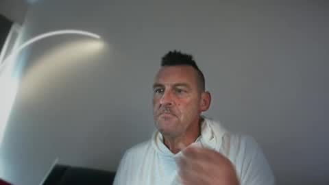 Snapshot of therealkurva4u chatting on January 2025 08:58:02 PM therealkurva4u online show from January 2025 08:58:02 PM