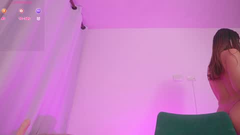 Snapshot of therealpeach_ chatting on January 2025 05:48:02 AM online show from January 2025 05:48:02 AM