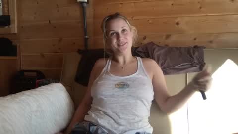 Snapshot of therealtinkerbell420 chatting on January 2025 09:15:02 PM therealtinkerbell420 online show from January 2025 09:15:02 PM