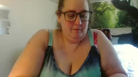 Snapshot of theresmoretolife chatting on May 2026 11:45:01 PM theresmoretolife online show from May 2026 11:45:01 PM