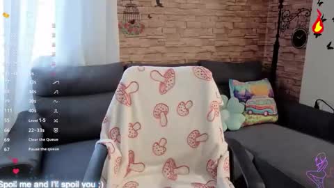 Snapshot of therosepetal chatting on September 2025 08:05:01 AM therosepetal online show from September 2025 08:05:01 AM