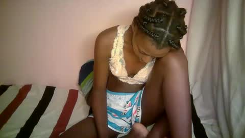 Snapshot of therry_heart chatting on September 2025 09:12:02 AM hearty online show from September 2025 09:12:02 AM