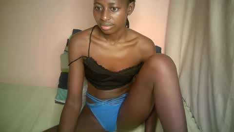 Snapshot of therry_heart chatting on September 2025 02:26:01 AM hearty online show from September 2025 02:26:01 AM