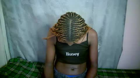 Snapshot of therry_heart chatting on November 2025 10:51:02 AM hearty online show from November 2025 10:51:02 AM