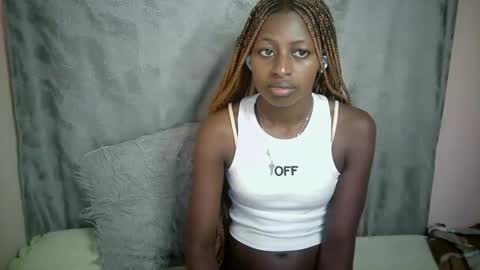 Snapshot of therry_heart chatting on December 2025 09:47:02 AM hearty online show from December 2025 09:47:02 AM