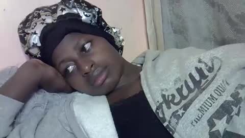 Snapshot of therry_heart chatting on February 2026 12:45:02 AM hearty online show from February 2026 12:45:02 AM