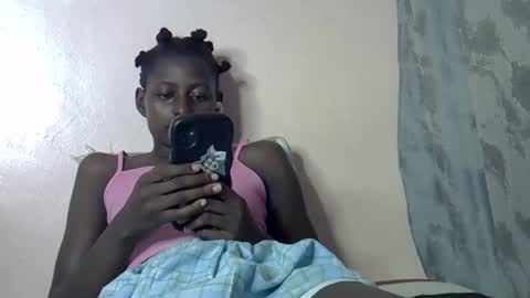 Snapshot of therry_heart chatting on February 2026 07:12:01 PM hearty online show from February 2026 07:12:01 PM