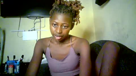 Snapshot of therry_heart chatting on July 2026 08:43:01 AM hearty online show from July 2026 08:43:01 AM