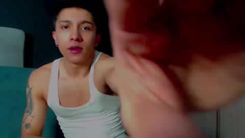 Snapshot of thesaint_xxx chatting on September 2025 09:11:02 AM thesaint_xxx online show from September 2025 09:11:02 AM